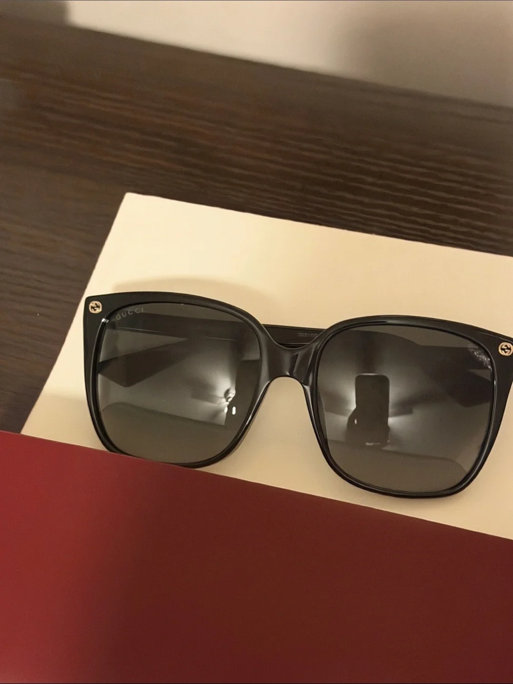 Gucci Cateye Square with red leather Gucci case